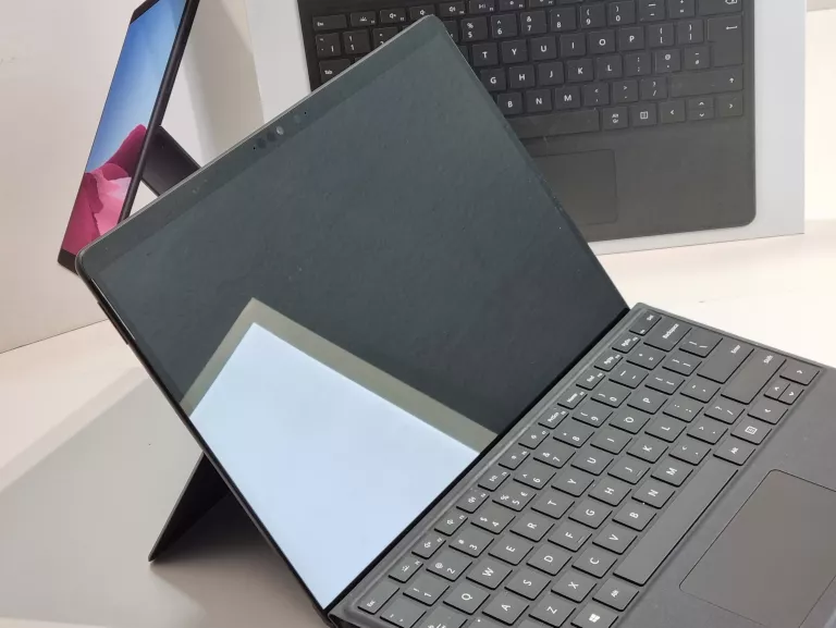 TABLET MICROSOFT SURFACE PRO X SQ1 + KLAWIATURA