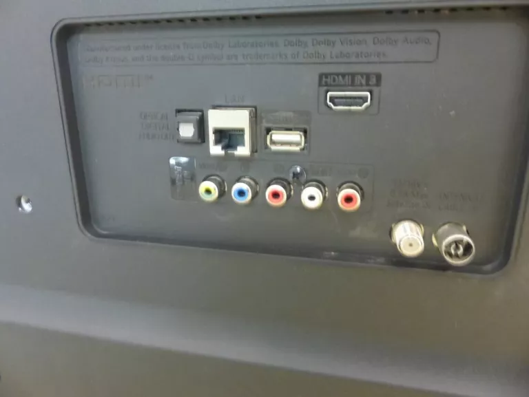 TELEWIZOR LG 49UN711 KOMPLET
