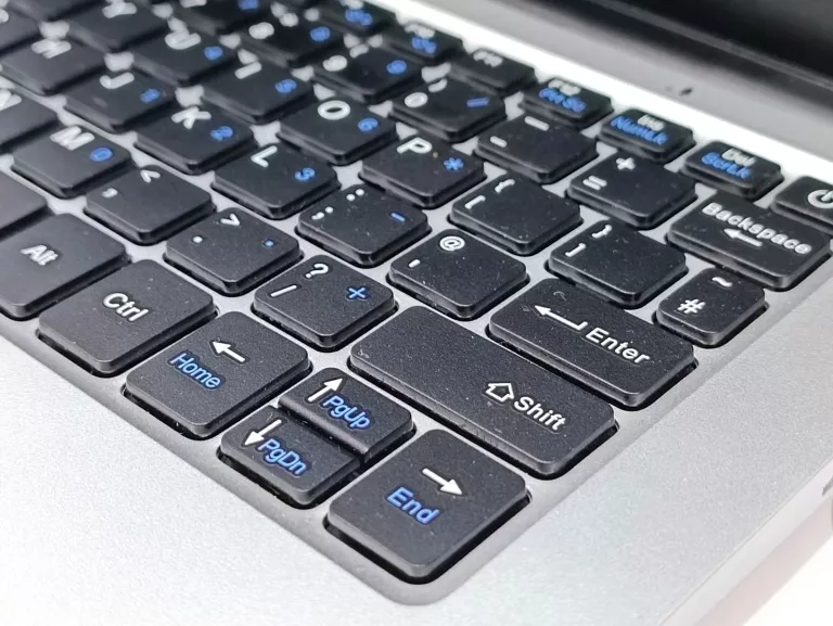 LAPTOP CAVION 10.1 MINI 1GB RAM/ATOM/DYSK 32GB