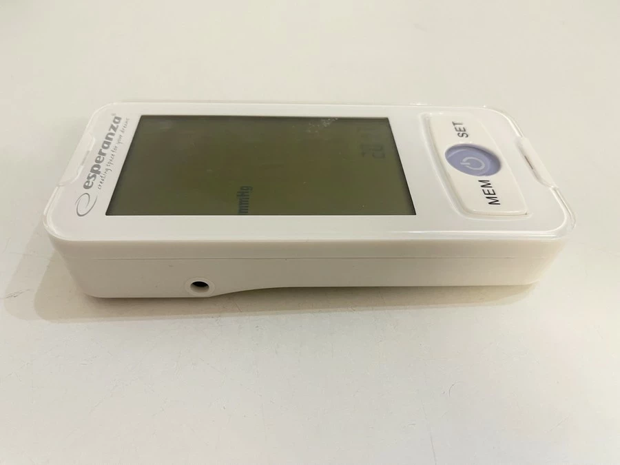 cisnieniomierz-esperanza-ecb002-polecamy-miejsce-pomiaru-ramie