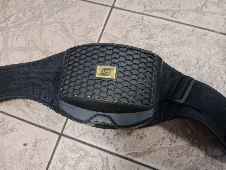 PRZYŁBICA SPAWALNICZA ESAB G50 Z NAWIEWEM PAPR AI