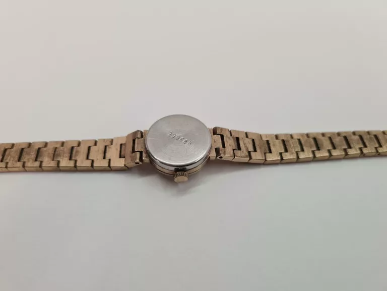 zegarek-czajka-damski-209686-ksztalt-koperty-okragla