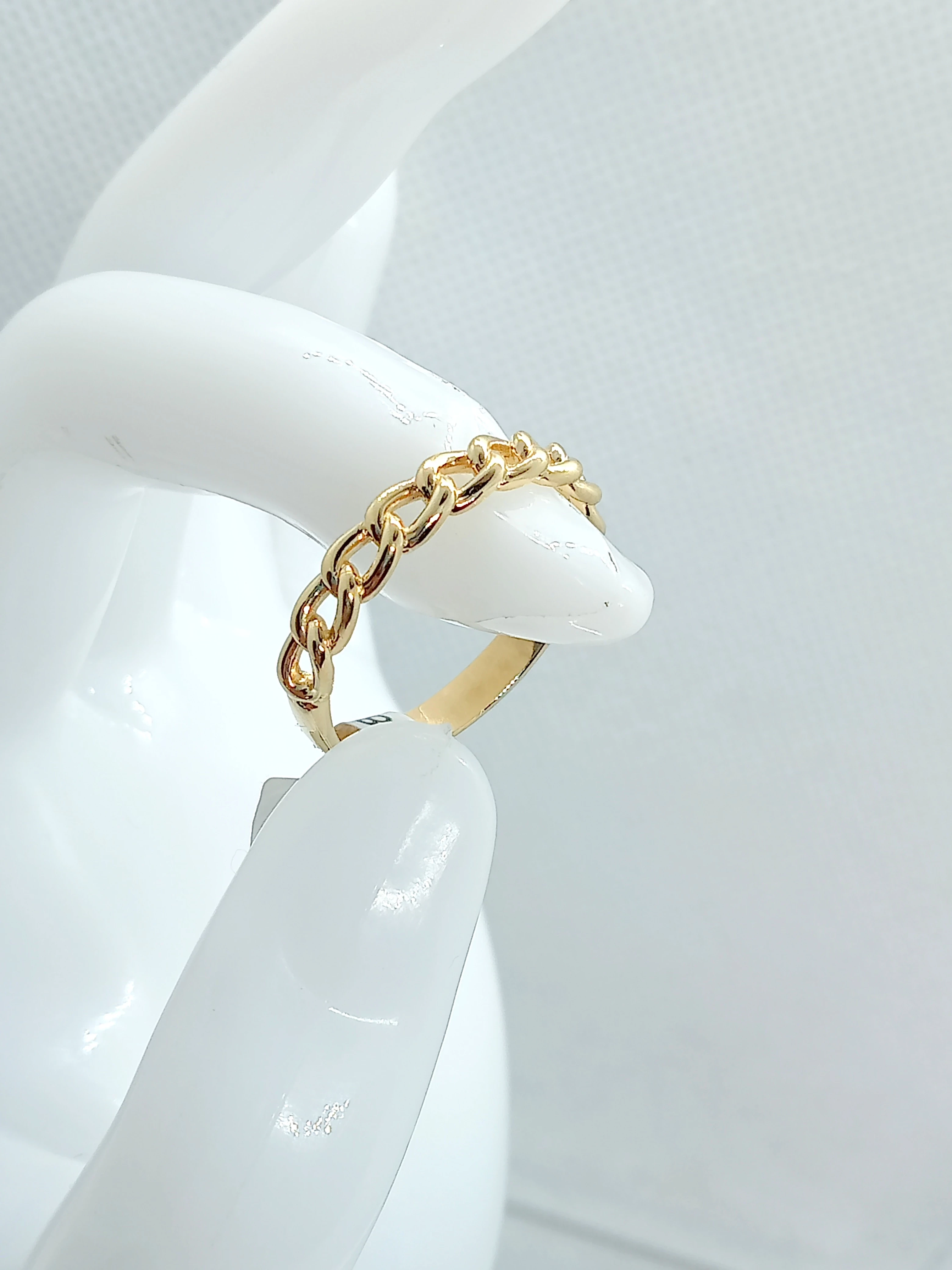 zloty-pierscionek-lancuch-585-r22-stan-uzywany