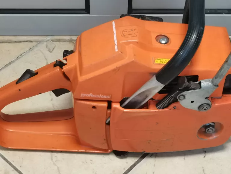 pila-spalinowa-husqvarna-444-at-okazja-zasilanie-spalinowe