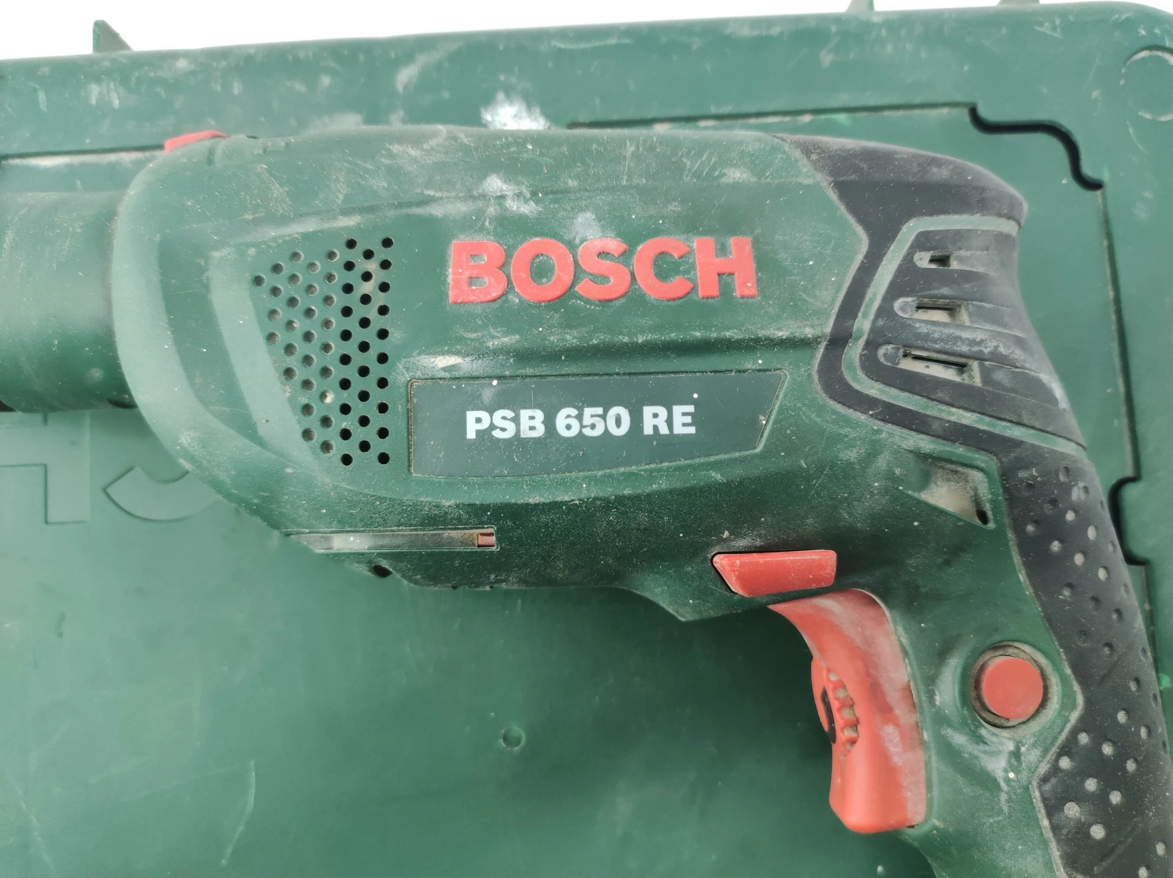 wiertarka-udarowa-bosch-psb-650-re-typ-uchwytu-samozaciskowy