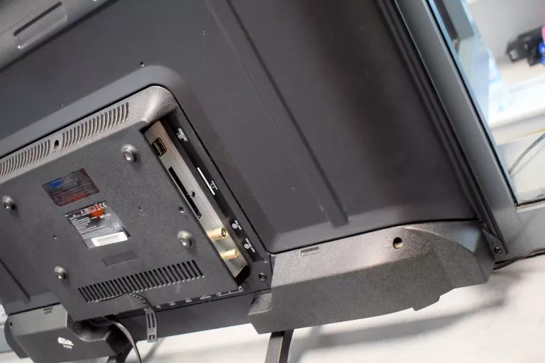 telewizor-led-32-smarttech-smt32n30hv-smart-typ-telewizora-led