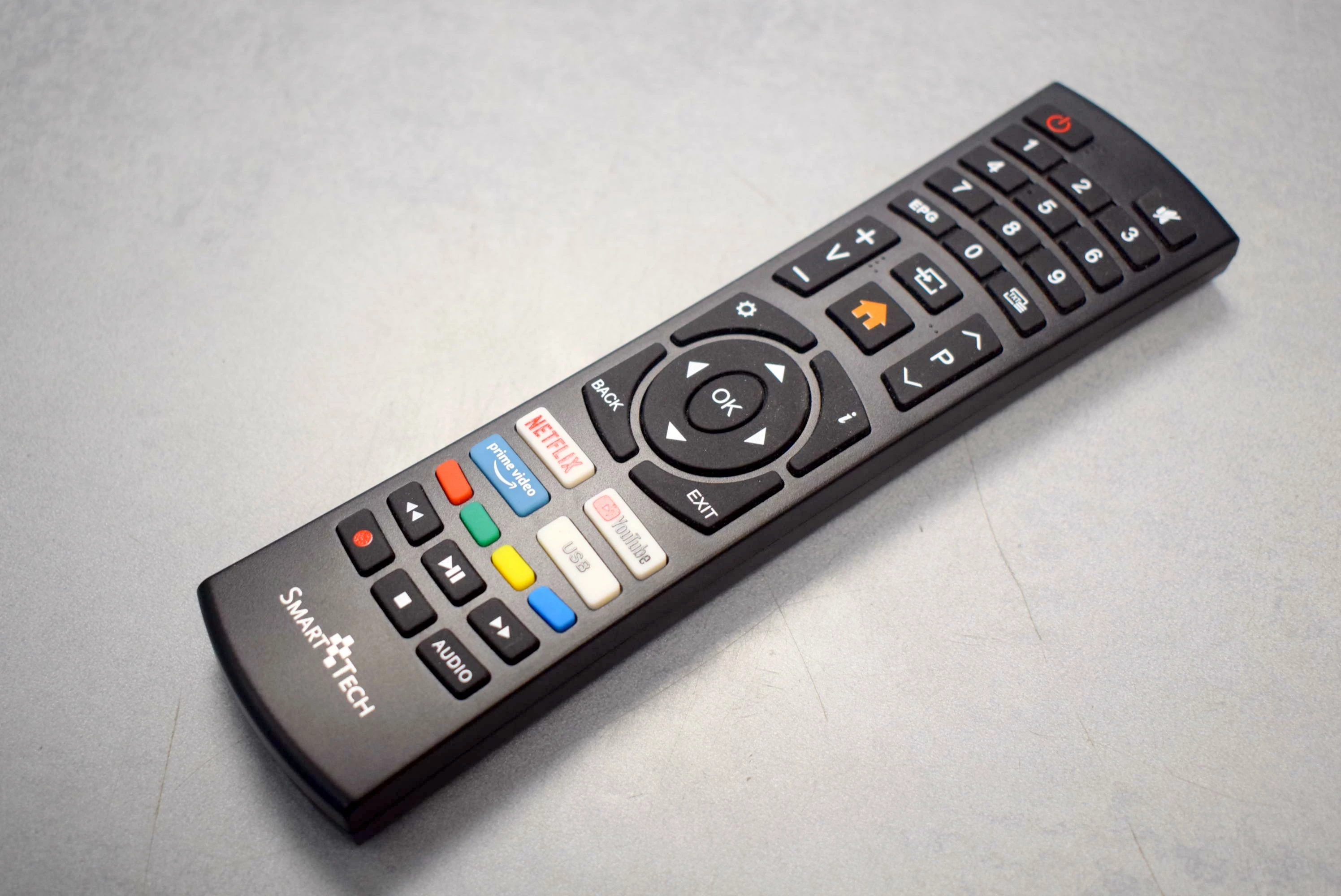 telewizor-led-32-smarttech-smt32n30hv-smart-rozdzielczosc-ekranu-px-1366-x-768