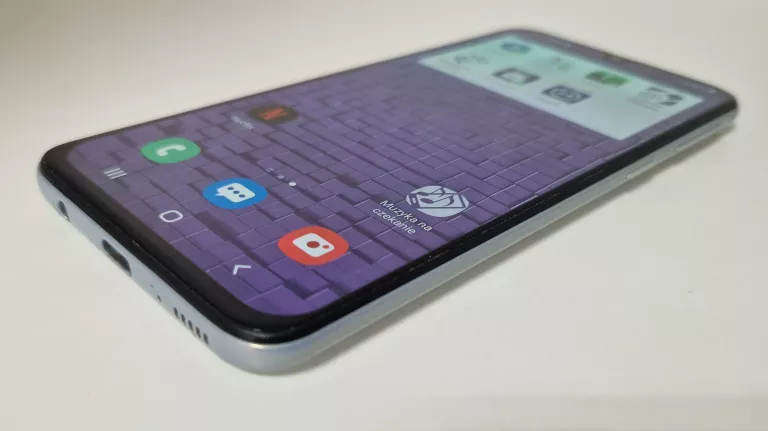SAMSUNG GALAXY A40