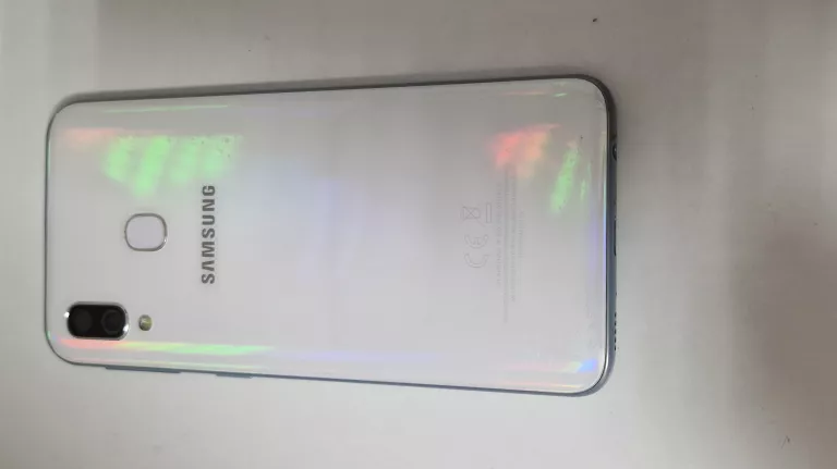 SAMSUNG GALAXY A40