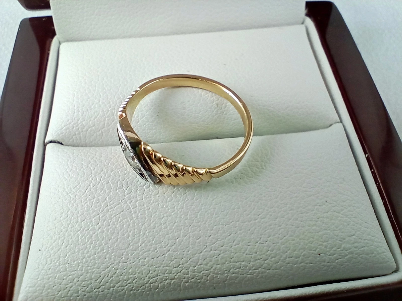 zloty-pierscionek-z-oczkiem-w-oczku-585-8-196gr-kamien-17088-128