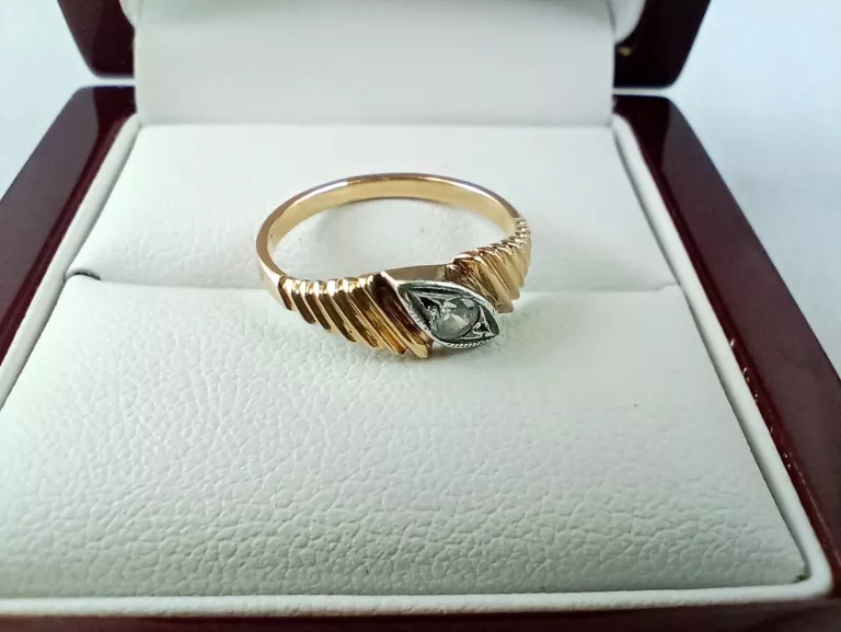 zloty-pierscionek-z-oczkiem-w-oczku-585-8-196gr-stan-11323-2