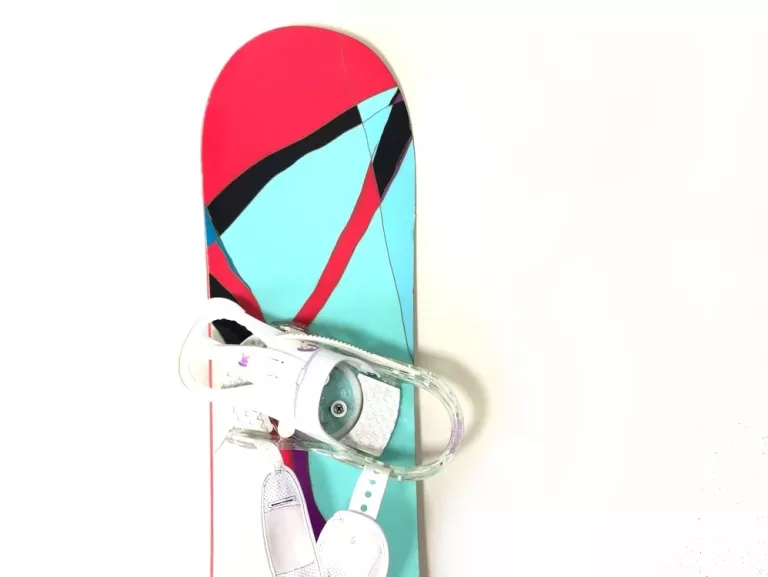 DESKA SNOWBOARDOWA BURTON GENIE '12 150+POKROWIEC