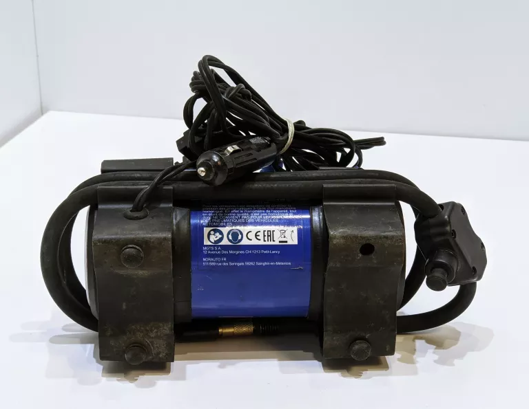 norauto-kompresor-12v-v1000-lampa-led-product-id-16181c4e-7990-4bc7-bdd3-a792d41416de