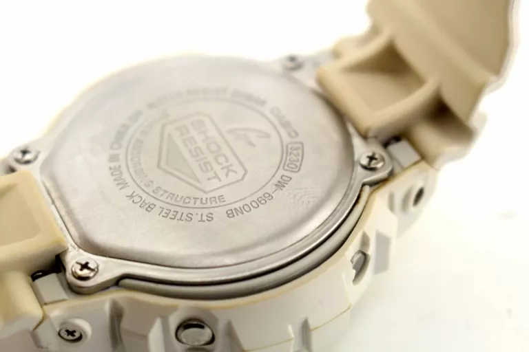 WSPANIAŁY CASIO G-SHOCK DW-6900 NB 3230 BIAŁY