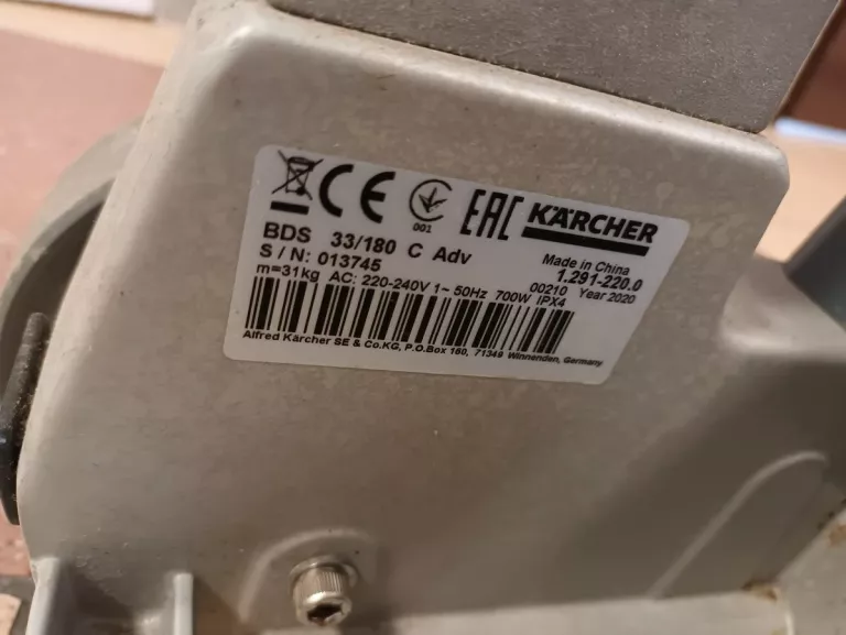 SZOROWARKA JEDNOTARCZOWA KARCHER BDS 33/180 C