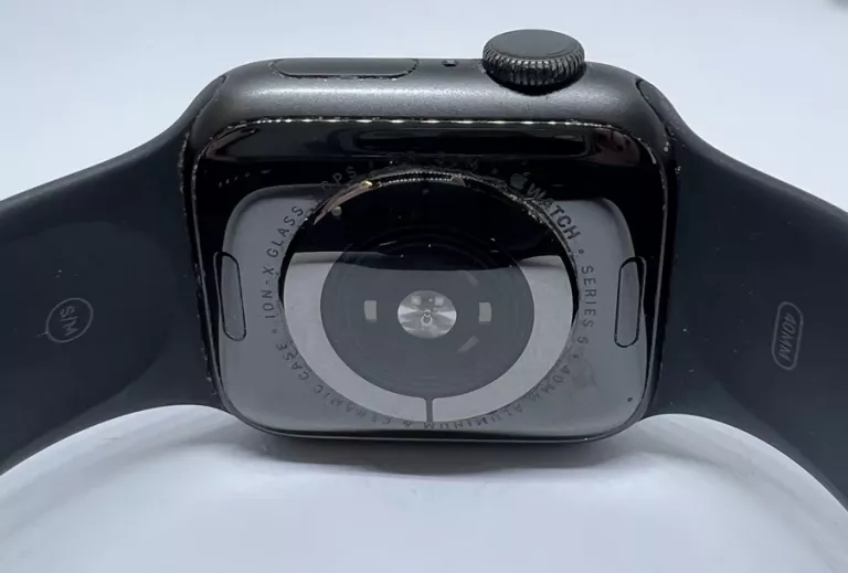 smartwatch-apple-watch-series-5-40-mm-ean-gtin-0190199280816