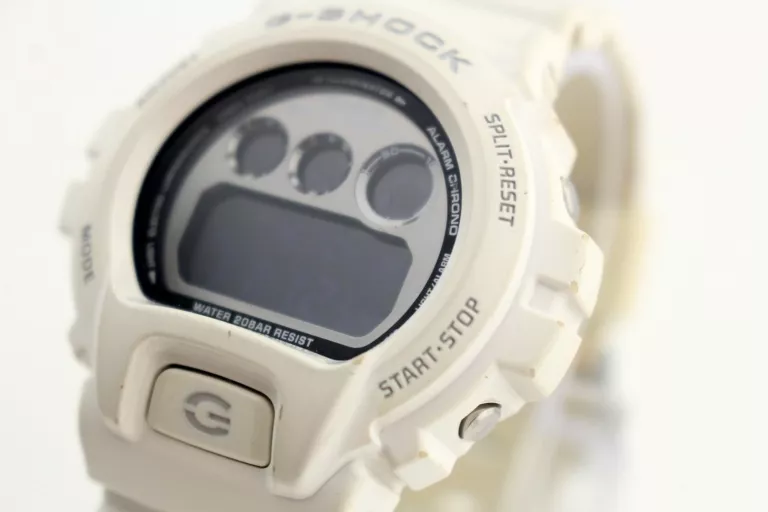 WSPANIAŁY CASIO G-SHOCK DW-6900 NB 3230 BIAŁY