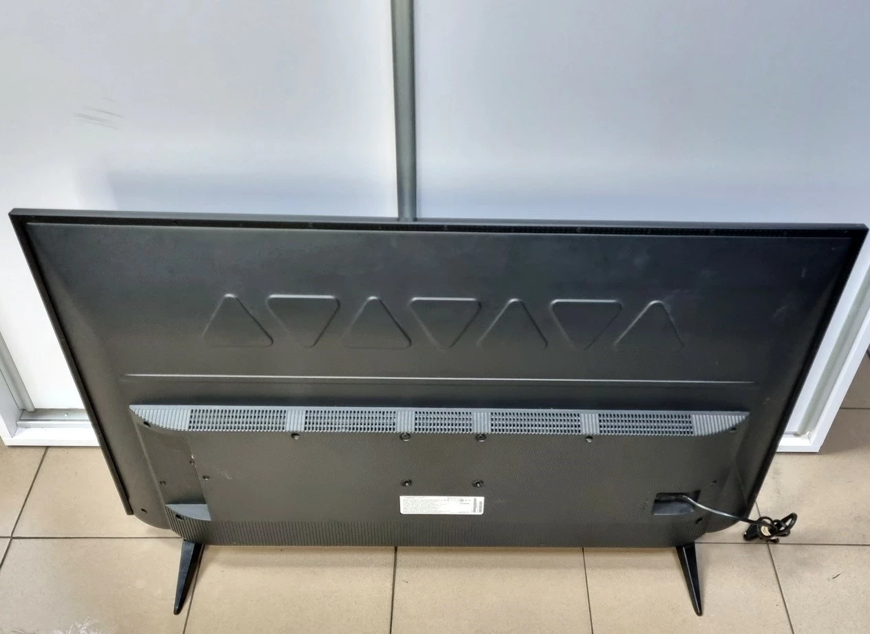 tv-thomson-dvbt2-4k-43ud6306-43-cale-pilot-marka-thomson