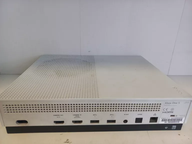 KONSOLA XBOX ONE S 1TB ZESTAW