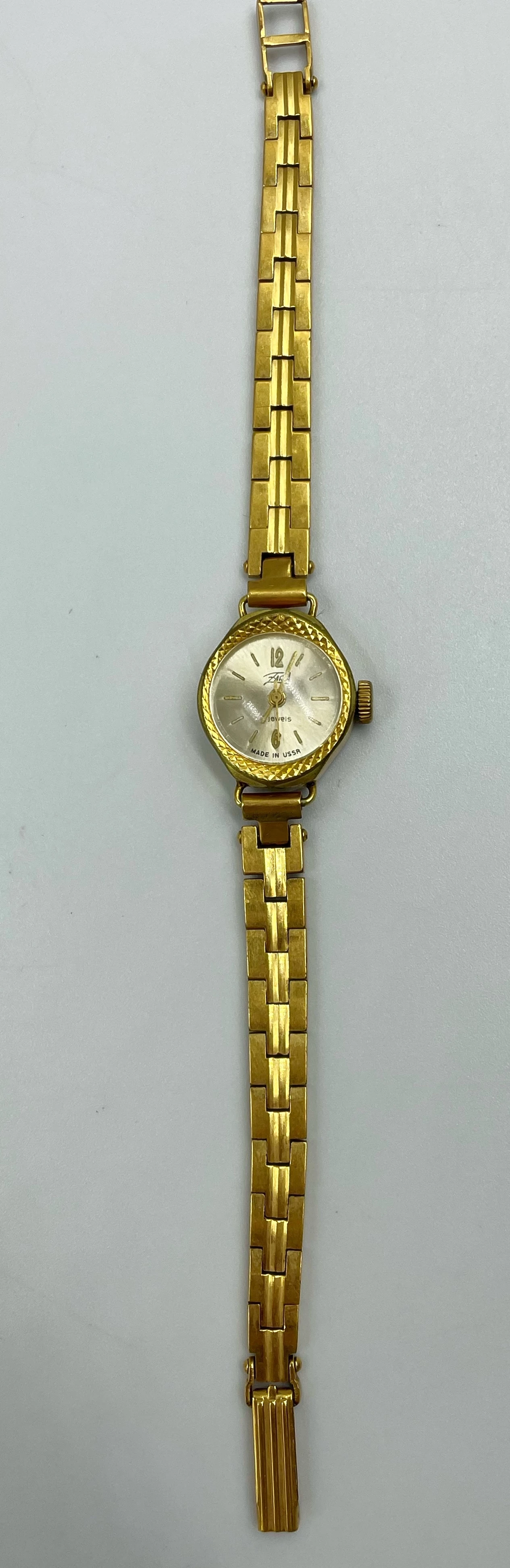 zegarek-zaria-17-jewels-made-in-ussr-plec-uniseks