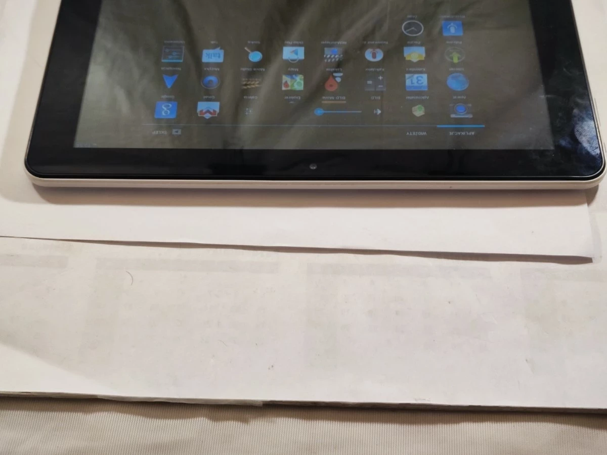 tablet-trekstor-volks-101-101-2-gb-16-gb-przekatna-ekranu-101