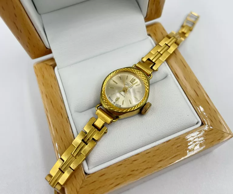 zegarek-zaria-17-jewels-made-in-ussr-komandorska-666g-mr-cash