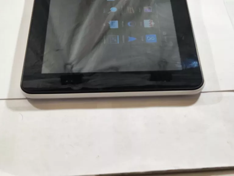 tablet-trekstor-volks-101-101-2-gb-16-gb-transmisja-danych-3g