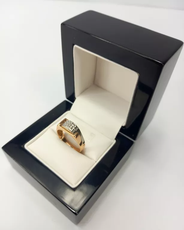 ZŁOTY PIERŚCIONEK 3,75G 585 R:15