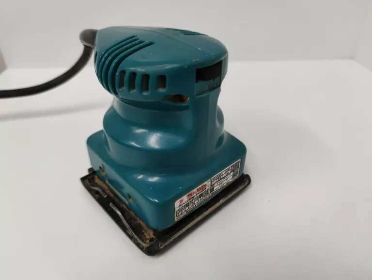 CZYSZCZARKA MAKITA B04510