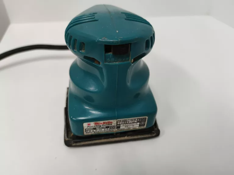 CZYSZCZARKA MAKITA B04510