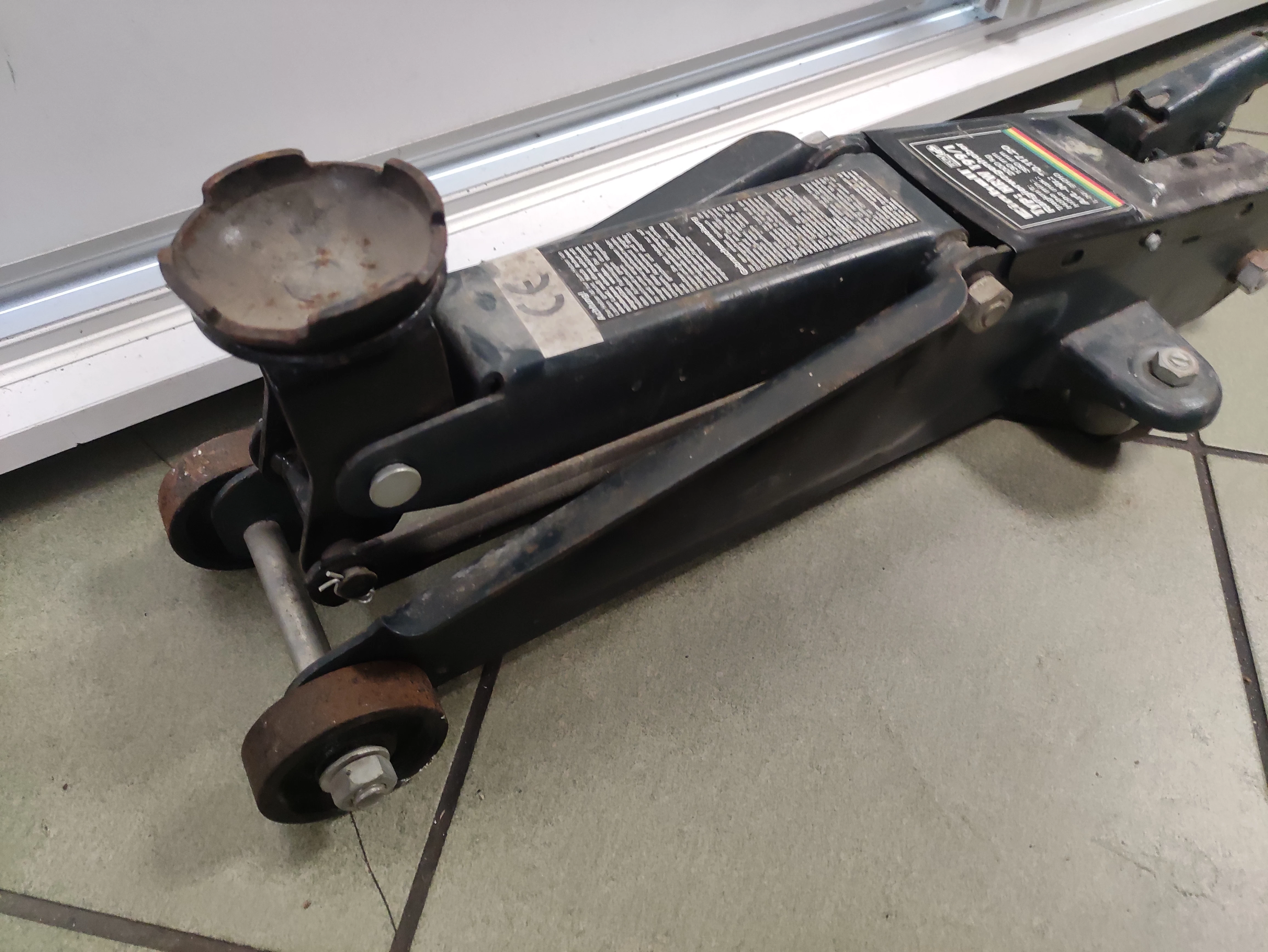 podnosnik-hydrauliczny-einhell-hrw-1991-marka-einhell