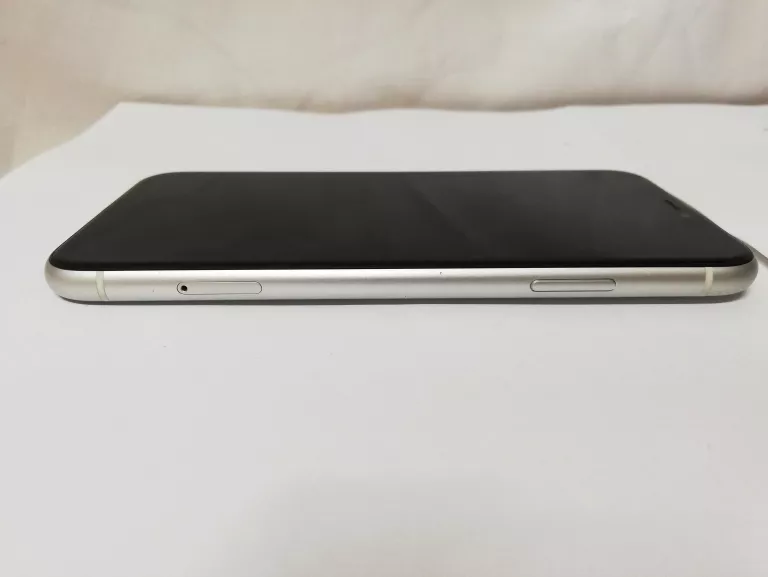 TELEFON IPHONE XR
