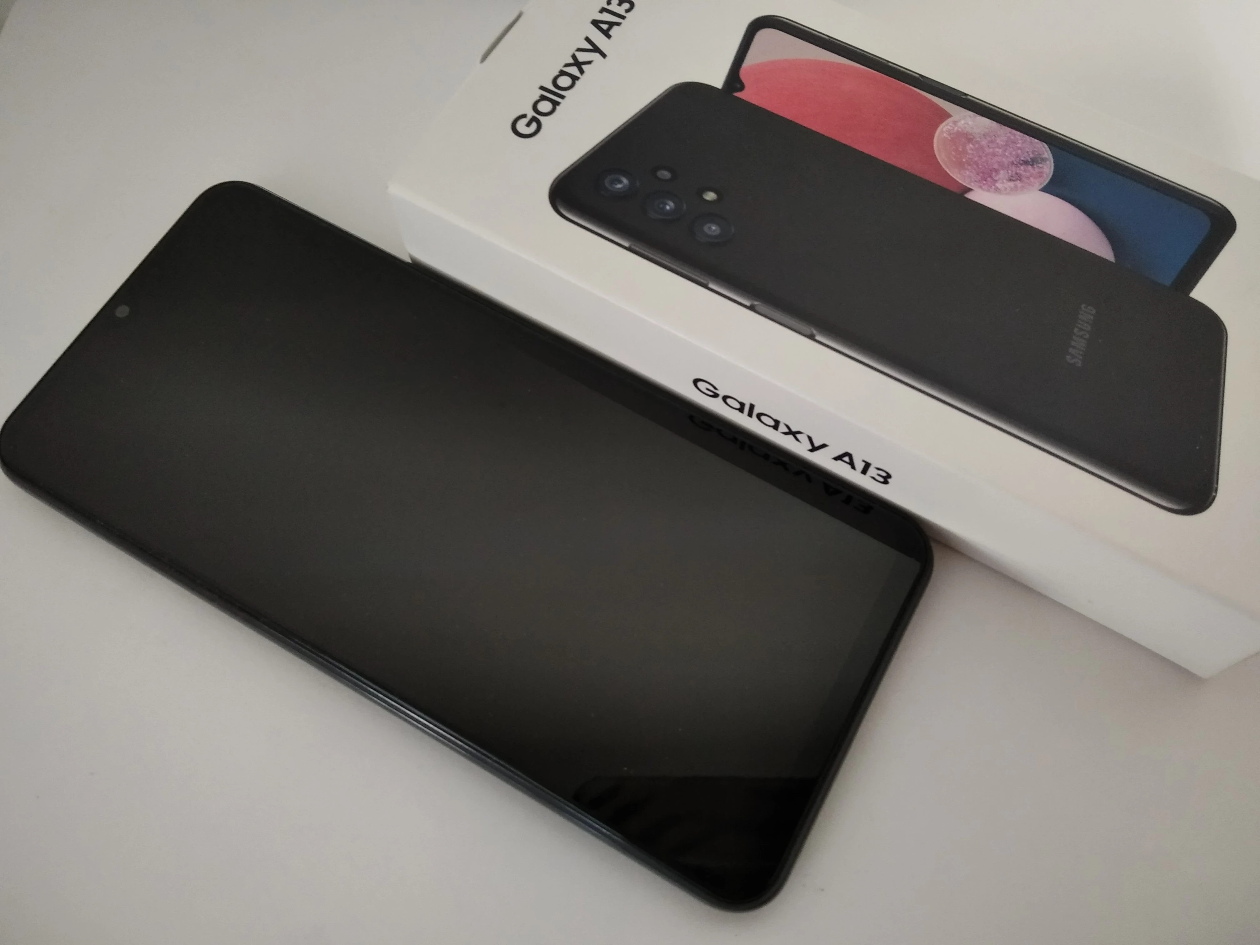 samsung-galaxy-a13-464gb-opisna-czesci-typ-smartfon