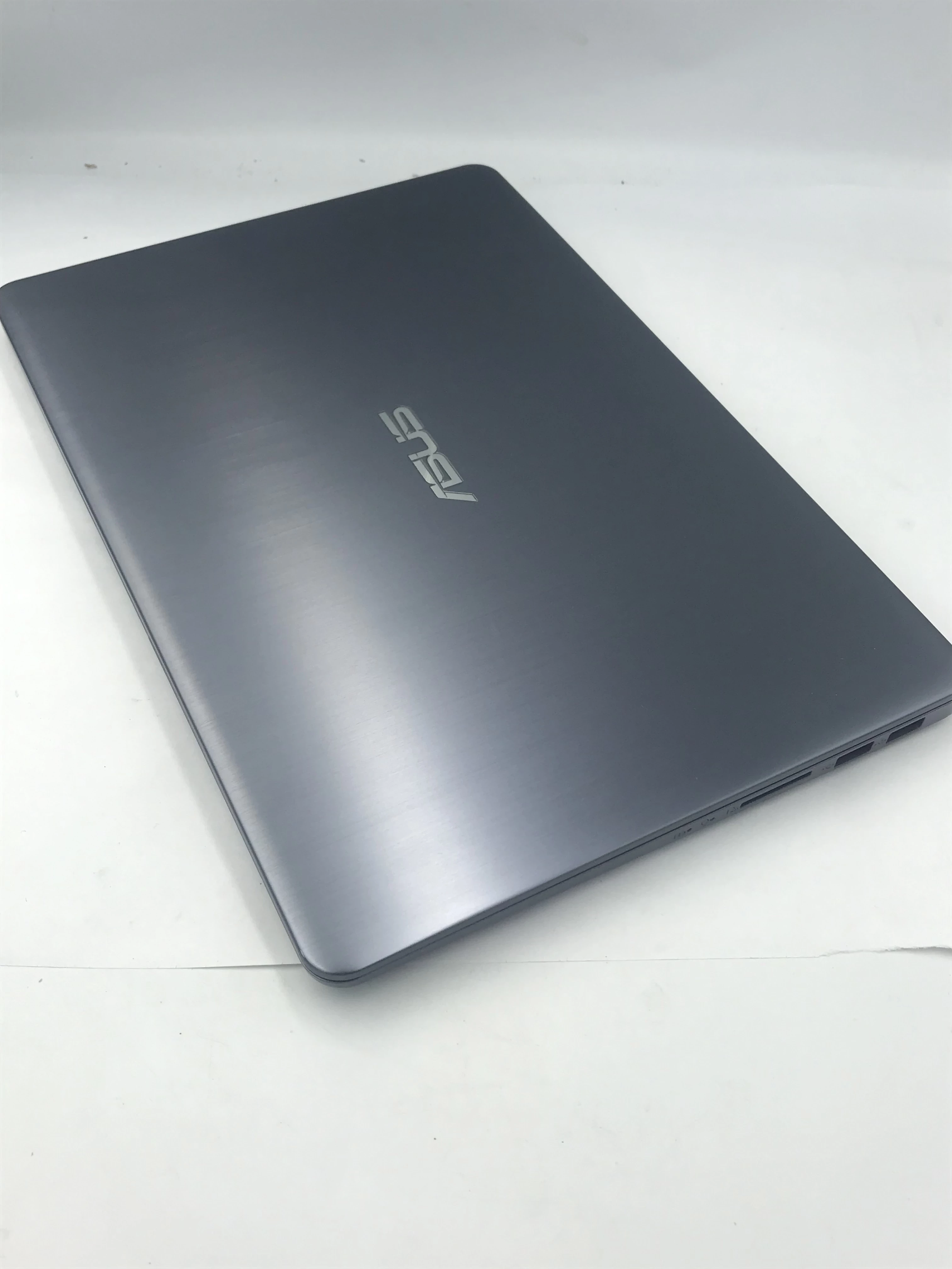 laptop-asus-vivobook-s410u-i31tb4gb-ram-rodzaj-karty-graficznej-grafika-zintegrowana