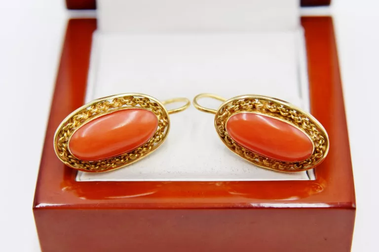 zlote-kolczyki-z-koralem-pr-750-741g-25cm-bukowska-118-poznan