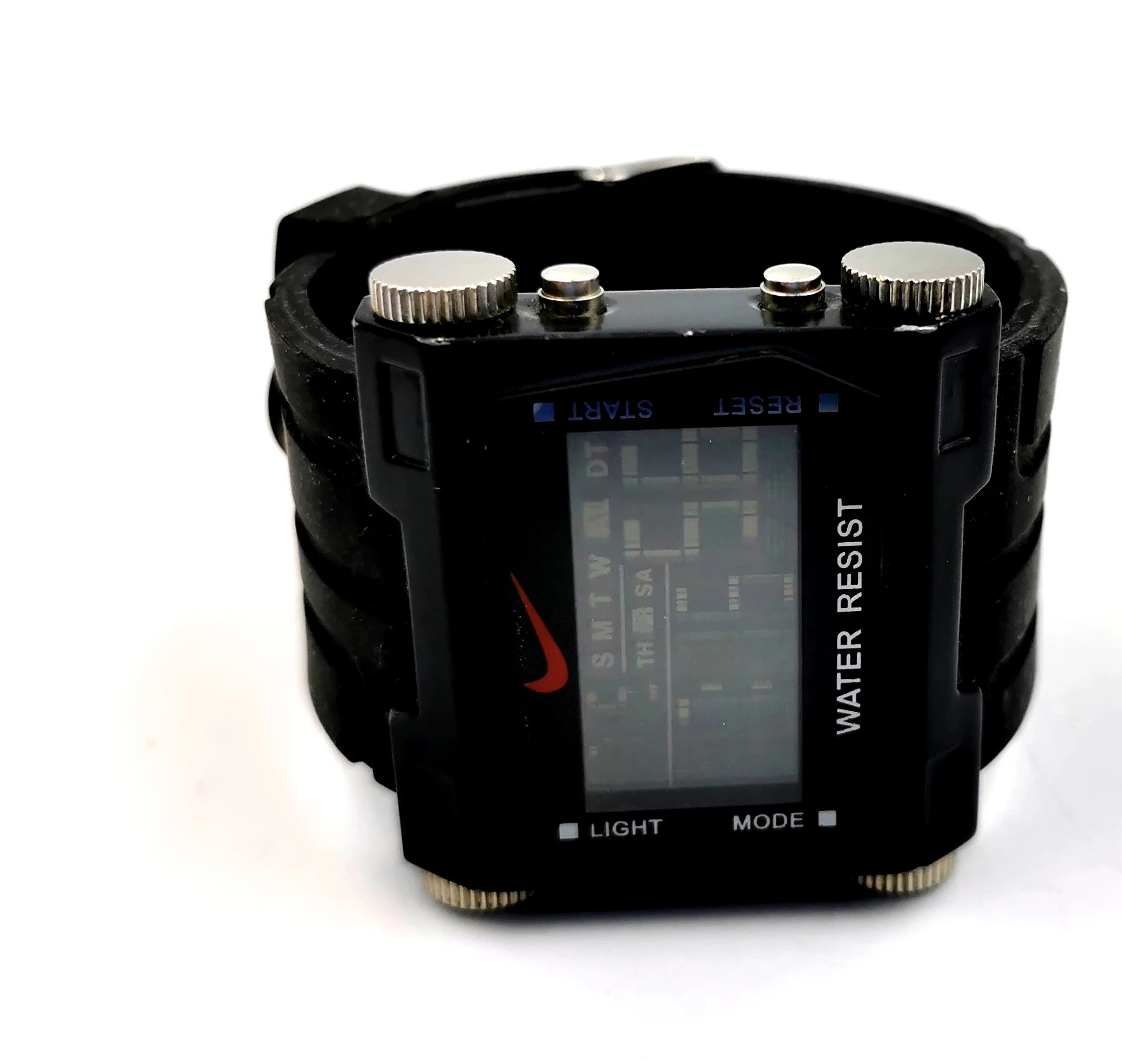 zegarek-nike-ksztalt-koperty-prostokatna