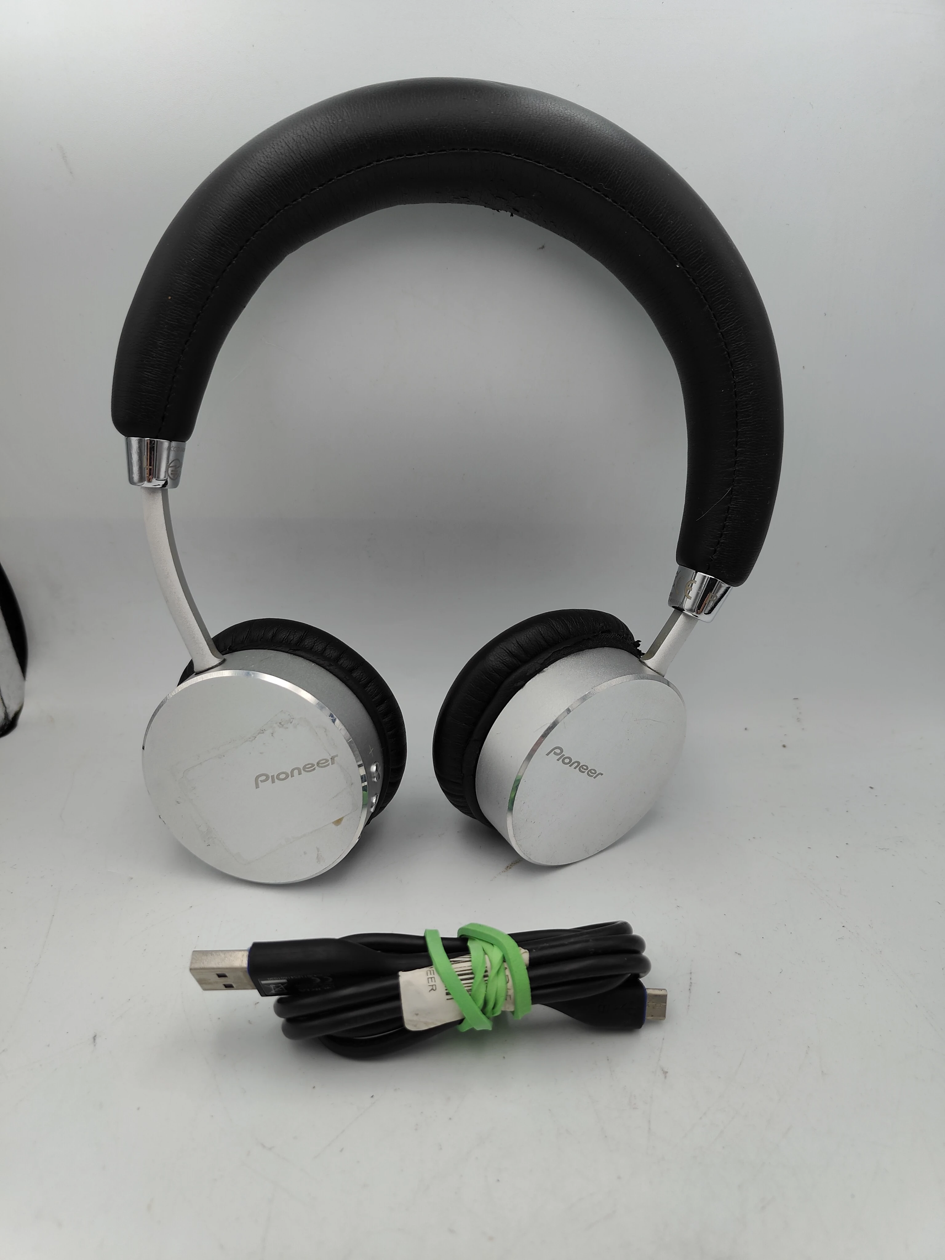 sluchawki-pioneer-se-mj561bt-kollataja-30-bedzin