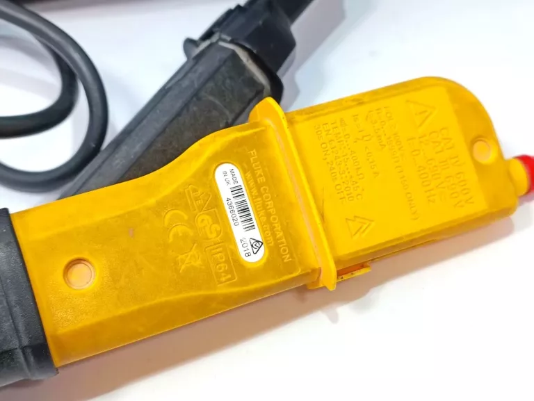WSKAŹNIK NAPIĘCIA FLUKE T150 4016977