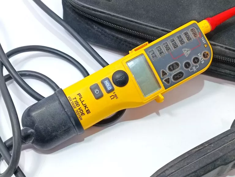 WSKAŹNIK NAPIĘCIA FLUKE T150 4016977