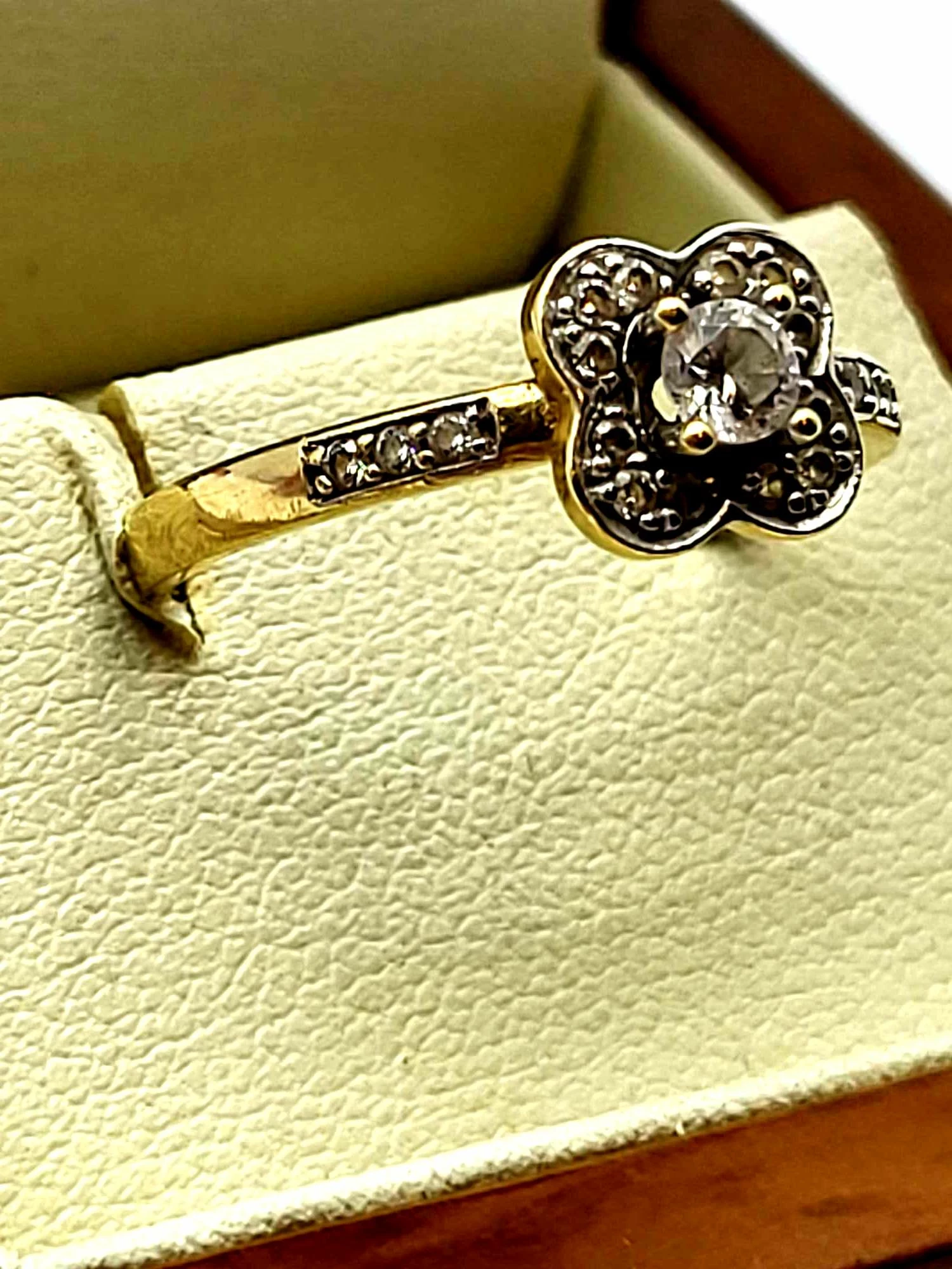 piekny-zloty-pierscionek-pr585-23g-r16-ean-gtin-5903772041538