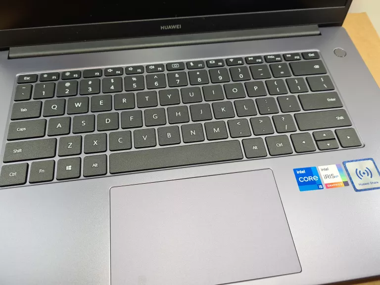 LAPTOP HUAWEI MATEBOOK D15 (B3-520) GW