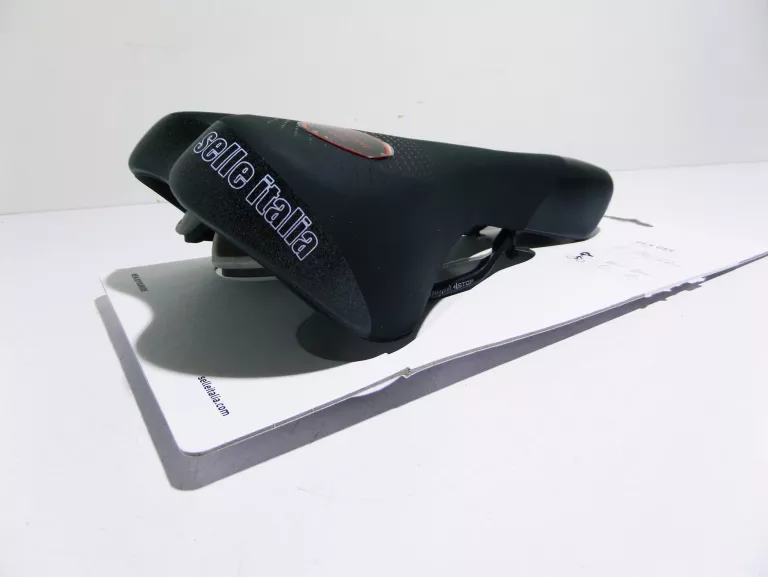 SIODEŁKO SELLE ITALIA SPORT GEL FLOW