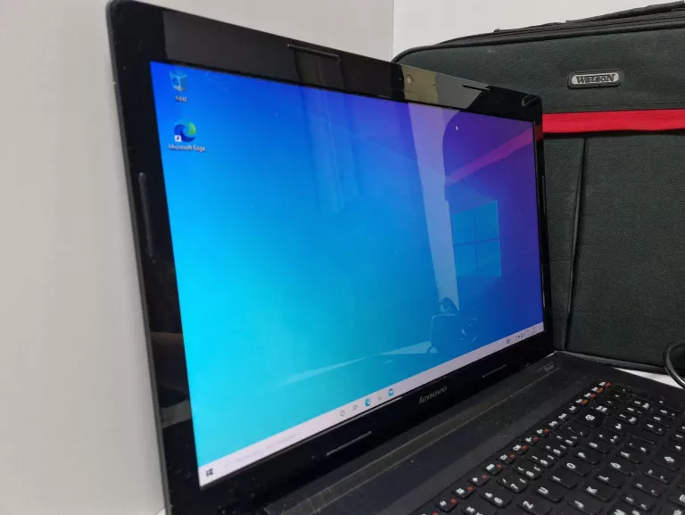 LAPTOP LENOVO G70-35 E1-6010/4GB/240/DVD-RW