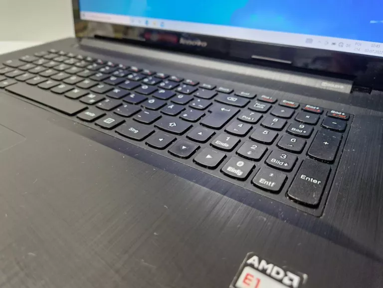 LAPTOP LENOVO G70-35 E1-6010/4GB/240/DVD-RW