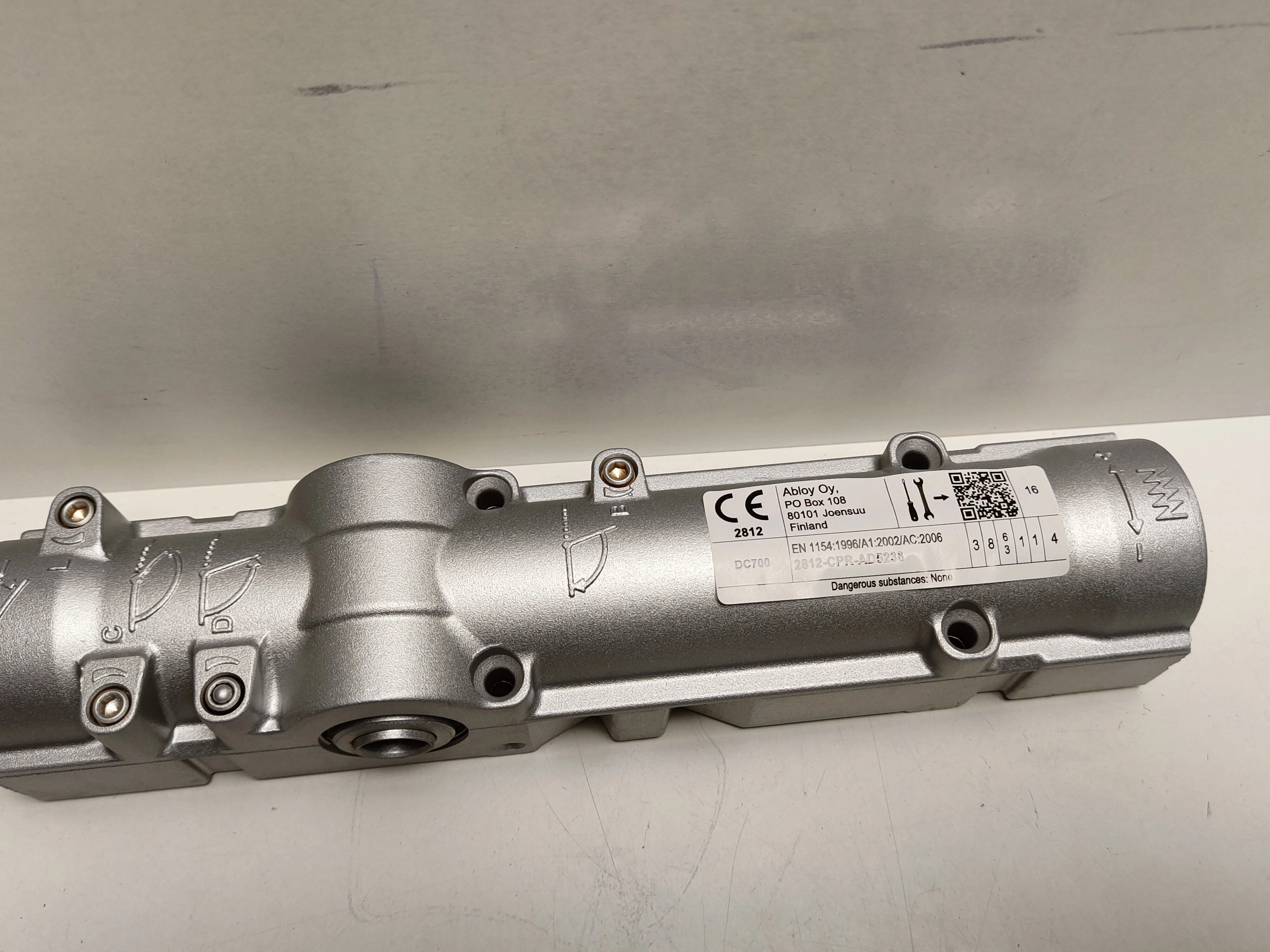 samozamykacz-assa-dc-700-abloy-typ-drzwi-jednoskrzydlowe