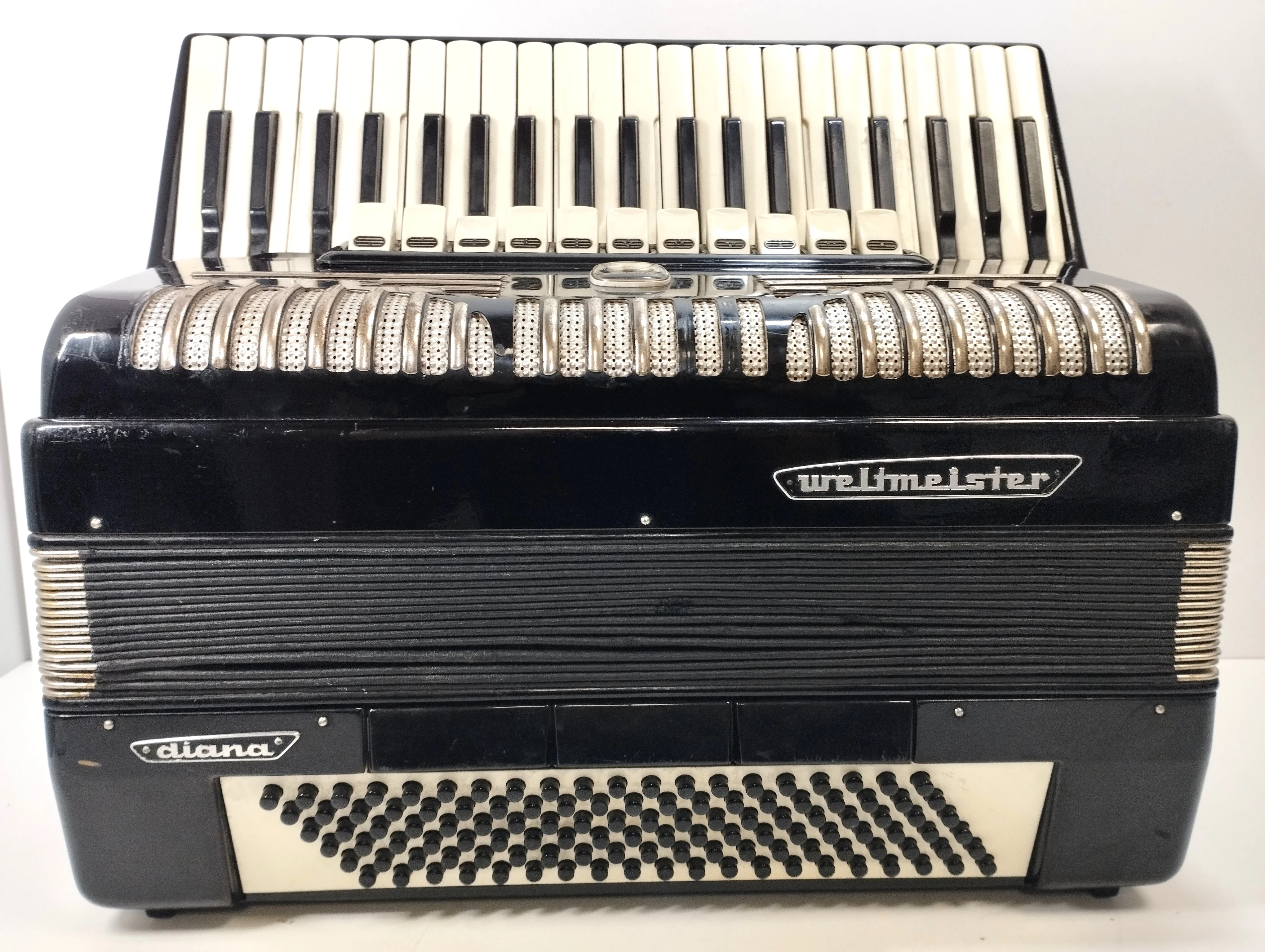 akordeon-weltmeister-diana-120-bass-polecam-osiedle-centrum-d1-krakow
