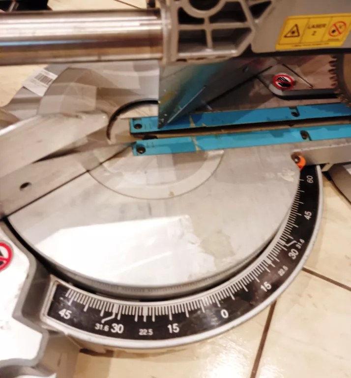UKOŚNICA Z POSUWEM LS1018L MAKITA