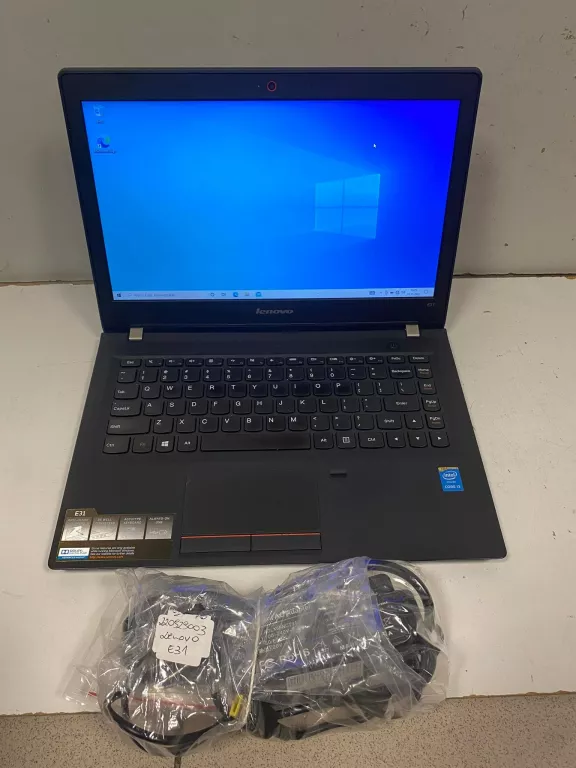 LENOVO E31 + ŁADOWARKA 128GB SSD 4GB I3-5005 W10H