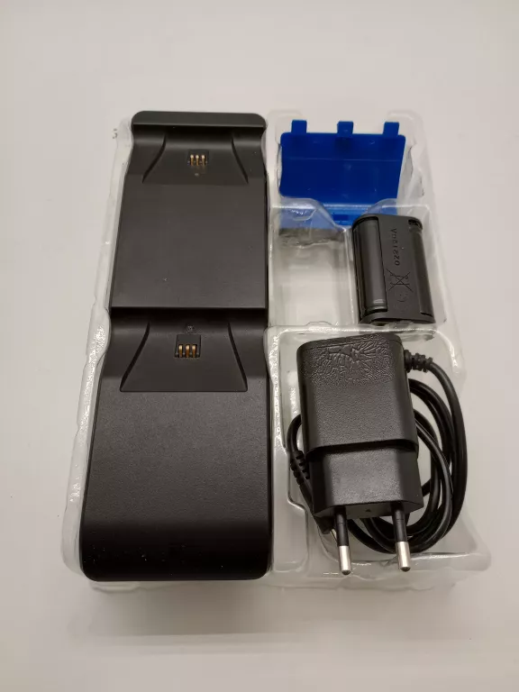 ŁADOWARKA DO PADÓW XBOX PDP GAMING DUAL ULTRA SLIM