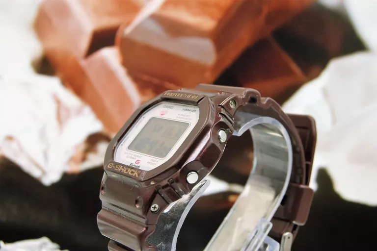 ZEGAREK CASIO GB-5600AA BT